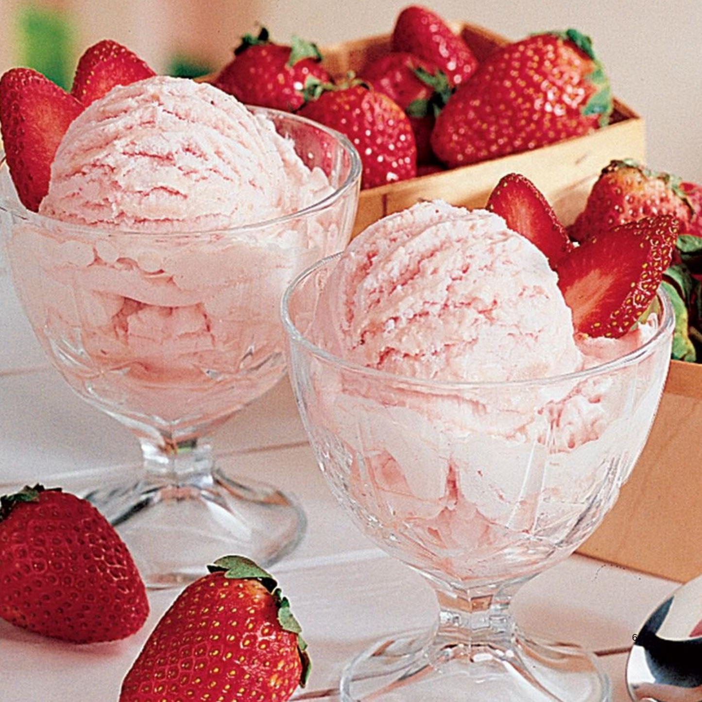 Vadilal Strawberry Ice Cream 100 ml.
