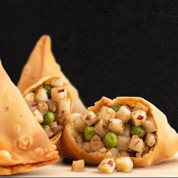 Brar's Hand Made Samosa (Medium) - 75 gm.