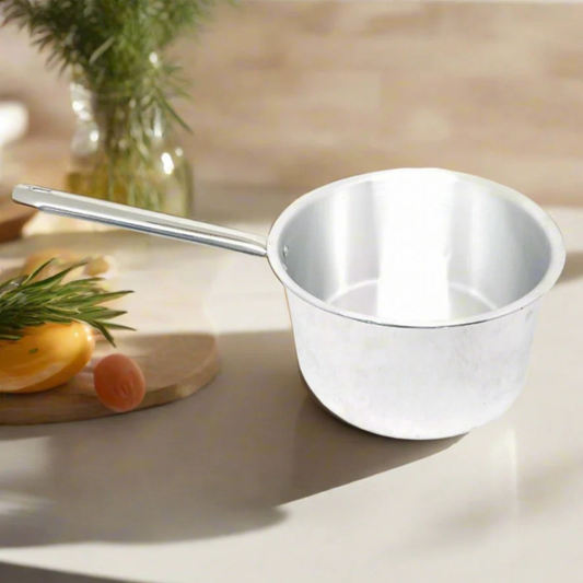 Sauce Pan Almunium with Stainless Steel Handle (medium)